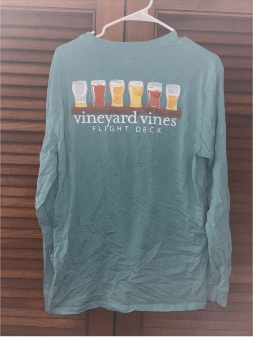 Vineyard Vines Flight Deck Long Sleeve Beer Graphic Pocket T-Shirt Adult Medium